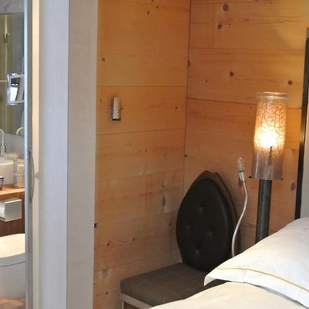 Backstage Hotel Chalet Rooms زيرمات المظهر الخارجي الصورة